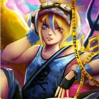 Hermana: @Idol_Miku01💞❤//Mama: @_xAdeline, @ice_princees❤️
