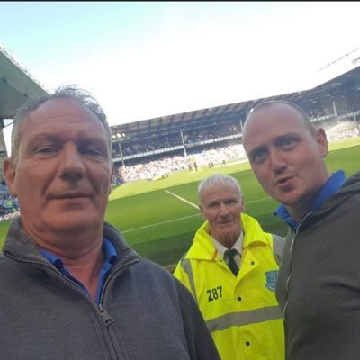 LeeKegsy's profile picture. Evertonian. Sometimes funny. Always sarcastic. Brutally honest. Shit in bed…. I would like to be a millionaire….   £LeeKegsy