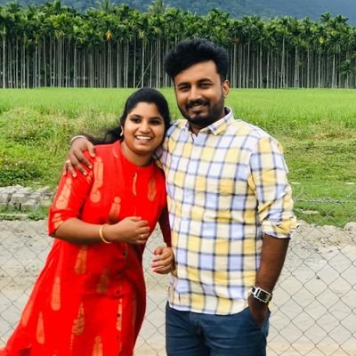 Wannabe Engineer! Foodie! Blogger! Traveller! Trainer! Meanwhile the words expressed here are my own.. BBM Boy ;) Trainer In Profession 😊 Love Phones and Buses