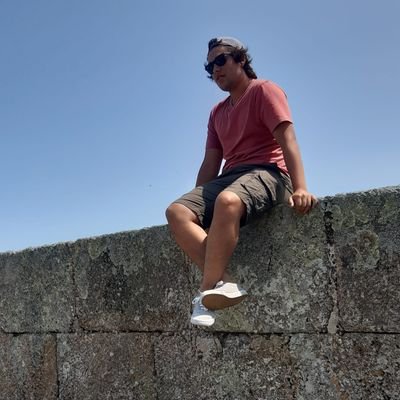 renzo4715's profile picture. 