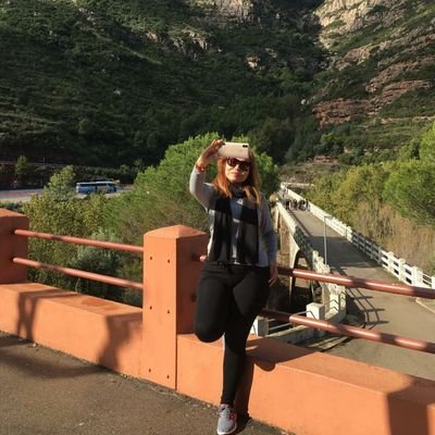 RobledoRaquel's profile picture. Business Administration woman, a tourist guide. @hummingbirdhost