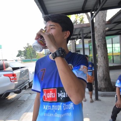 sahachokaof's profile picture. 