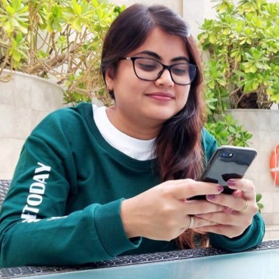 ChanchlaniDolly's profile picture. If I say about myself, what work will you be left with?