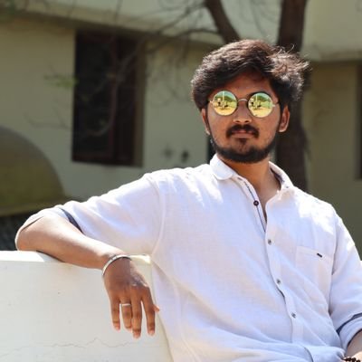 HariKri26135114's profile picture. 💛