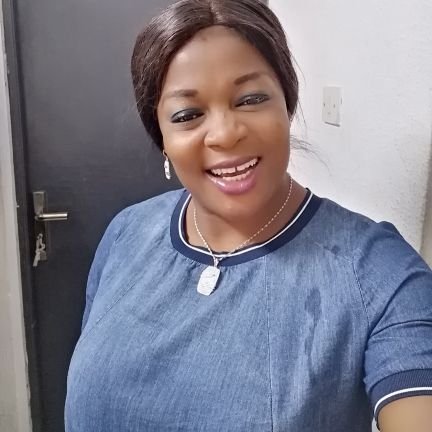 Calm and cool💖😘 caring mom of 3🤗😍works at Federal High Court ikoyi Lagos 👍👌