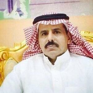 {جلسة خلا بين الدلال البغاديد} {وﻻ جلوس الرجل ماهو بمكانه} #مطلق_الحربي