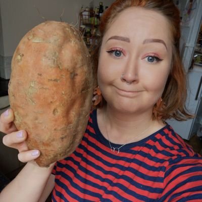 myshka93m's profile picture. I haven't used twitter in 4 years. Only here for #hometasking