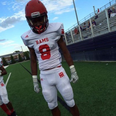 Just Trying To Make it In The World| Goals: To Be At The Top|GOD| Family| School | Football is all I have. So I gotta grid