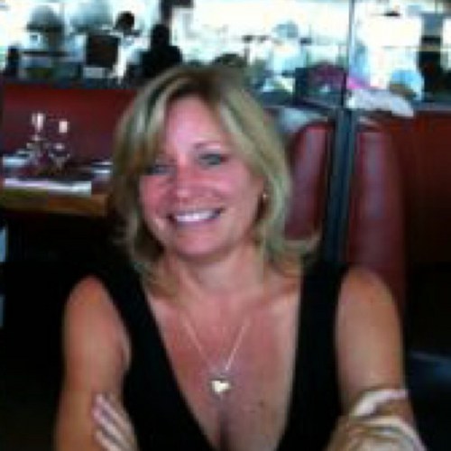 efhart's profile picture. I don't tweet well, but I'm reawy a tweet person!