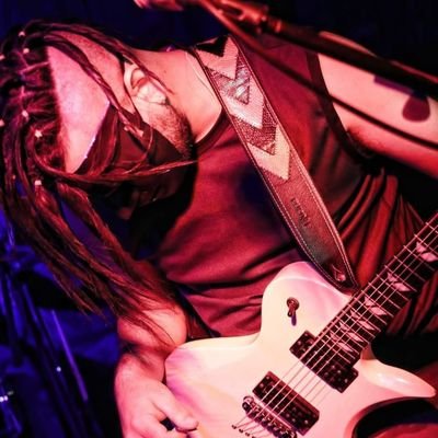 FarguelloDev's profile picture. Programador web en html5/css/php
Gordo metalero.