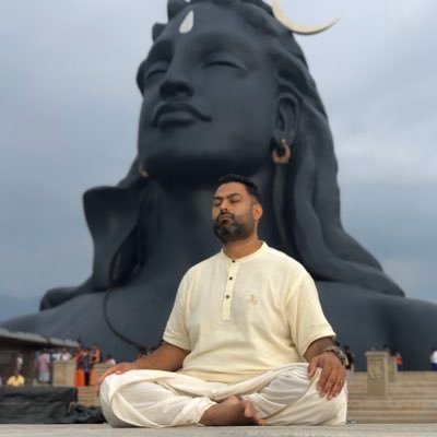 yogawithgagan's profile picture. Isha hatha yoga teacher.
