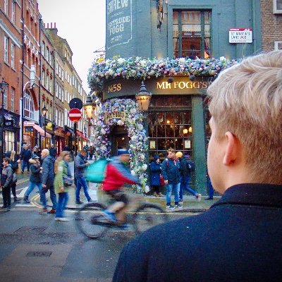 Digital Designer & FrontEnd Web Developer - Recent graduate from Solent University in Web Development, currently doing MSc Digital Design 🫡 he/him