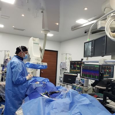 Cardiologo - Electrofisiólogo. Hospital Vozandes Quito.