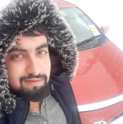 RahmanSapai's profile picture. ‏از حادثه ترسند همه قصر نشینان ....
ما خانه به دوشان غم سیلاب نداریم ....