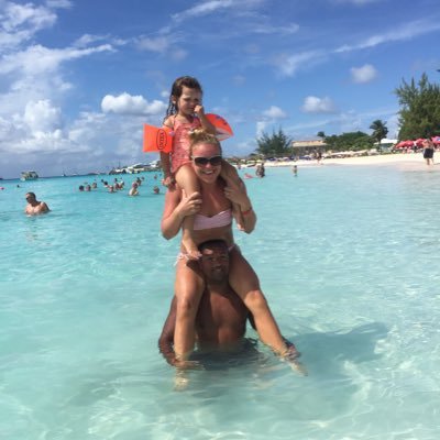 Registered paediatric dietitian, live for family and holidays