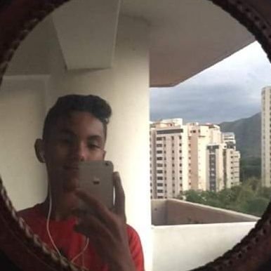 miguelelretuits's profile picture.