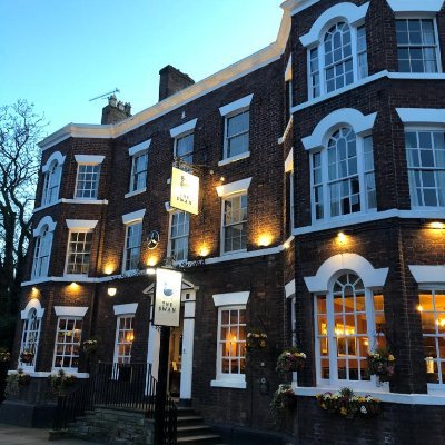 The Swan has been the heartbeat of Cheshire’s picturesque Tarporley village for over 500 years. Offering real ale, home cooked food and rooms. Dog Friendly.