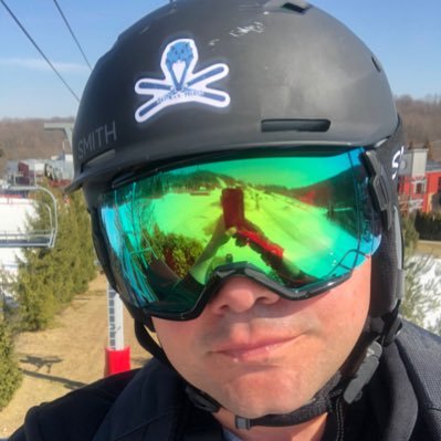 Former tech, , who loves adventure, a challenge, skiing, animal rescue, and I am a total East Coast Ski Bum, PT Liftie , #skier #runner #gymrat⛷❄️🏂🏔