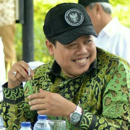 Anggota Komisi VI DPR/MPR RI - Fraksi PKB. 
Mitra Perdagangan, Perindustrian, BUMN, Koperasi-Usaha Kecil Menengah, Investasi dan Standarisasi Nasional