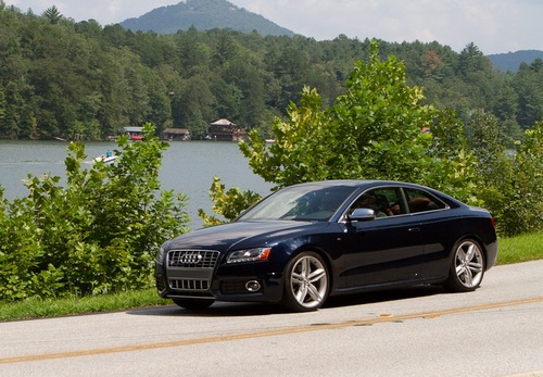 We are the Audi Club of Georgia, a chapter of Audi Club North America (ACNA). We host social gatherings, drives, track days, teen clinics and more!