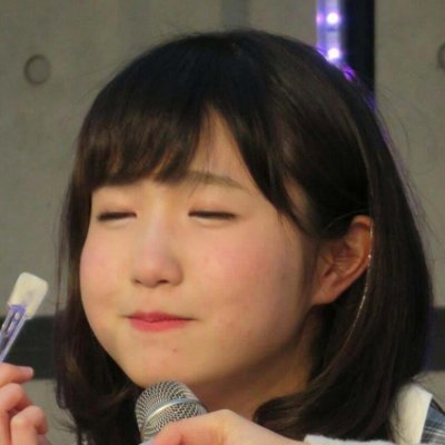 J-Rock/K-Pop/70s/80s/90s/whatever sounds pleasing (。◕‿◕。) Music is my obsession.