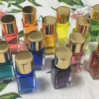 color_oraclebot's profile picture. 「占って」とリプライしてもらえたら、5分ほどで占い結果が送られます。詳しい説明はURLをご覧ください。中の人は【@kokuyo_oracle】