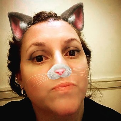 PaulaIllescas3's profile picture. Pensante libre.