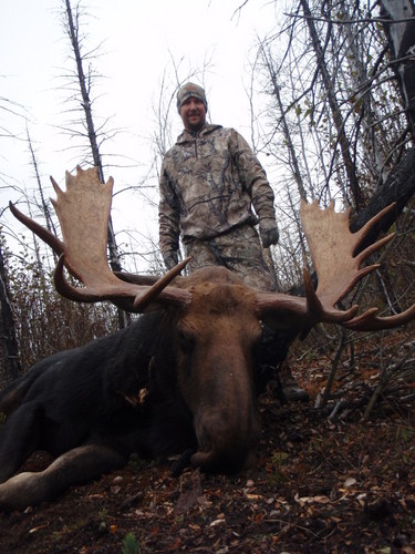 Fish and Hunt the World is a specialized travel service for the Fishing and Hunting Industry