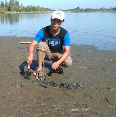 Lihen_1298's profile picture. jangan lupa bahagia