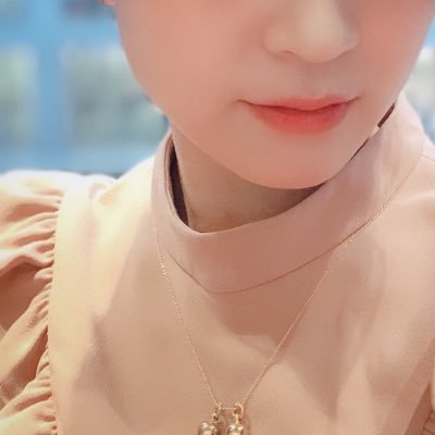 r3webf2v099cEVz's profile picture. 時流にあった働き方を推進する、美人社長のもとで、秘書を始める🌹 海外出張の同行をしながら、一流のビジネススキルを学び、自らもコミュニティーを設立👸 前職より100倍以上の収入を得て、人生が180度チェンジ‼️ 女性でも自活✨ お金と時間の自由を得て、自由きままに生きるライフスタイルを提案⭐️