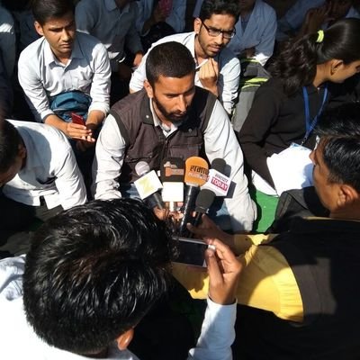 Social worker,
Former State secretary, ALL India medical
student's Association(United)
ज्यादा कुछ नहीं मुझमें,सही को सही गलत को गलत कहने की हिम्मत है मुझमें