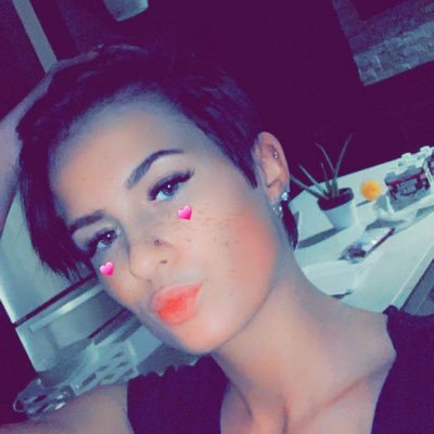 I know I’m a handful, but that’s why you have 2 hands
