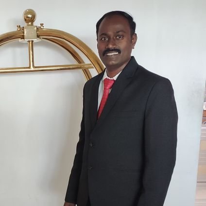 நீ எதை நினைக்கிறாயோ அதுவாக ஆகிறாய் உன்னை வலிமை உடையவன் என்று நினைத்தால் வலிமை படைத்தவன் ஆவாய்!