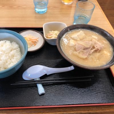 白い、黄色い食べ物がすき。特にラーメン。東京、千葉、埼玉エリア この人の情報良いなと思ったら、コソリとフォロしますので、お許しを。元々、千葉県の富○や兎○の住んで、食べてた笑    今は東京の西の方に引っ越す。 らーめんがいちばん、この後は、とんかつ、焼肉、お寿司と、パン、ケーキが、メイン。 みなさんご迷惑おかけします