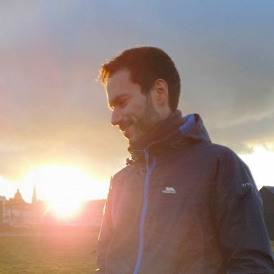 Biology, nutrition, aquaculture, kayak, spanish guy in Scotland, cakes (eating and baking), sports, nature... That's me!