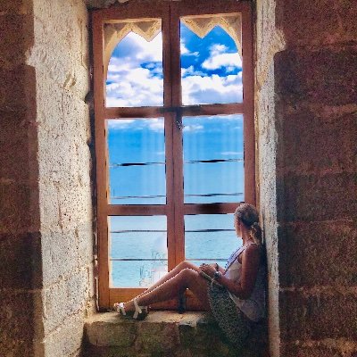 Esther46150362's profile picture. 