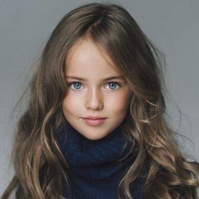 botiga_BCN's profile picture. リーガ専門店botiga BCNです。スペイン🇪🇸から日本の方々にレアなユニフォームをお送りして早15年。ニュースを発信するだけでなくリアルタイムで皆さんと盛り上がるために作ったアカウントです。FCバルセロナ、アトレティコ、バレンシアの扱いが多め。YouTubeチャンネルは🔴【ボティガ botiga BCN】