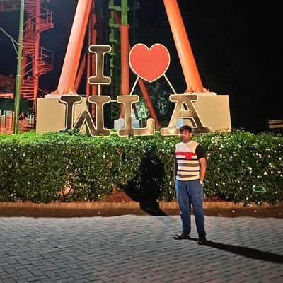 ARJoshi_95's profile picture. Journalism Leacturer