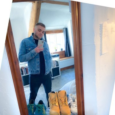 SamPalmer_UK's profile picture. 