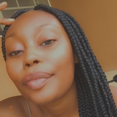 sadiaat_'s profile picture. Aries