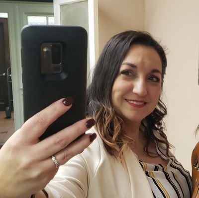 Sandrea_type1's profile picture. mom, wife, type 1