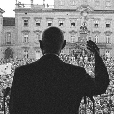 ancien haut fonctionnaire, spécialiste de la comparaison internationale des politiques publiques, contributeur régulier sur https://t.co/G1yrg0PnTE