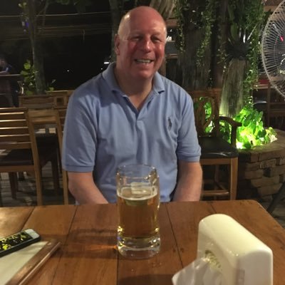 Media sales veteran, dad, passionate RFC and Boss fan, ramblings completely my own!
