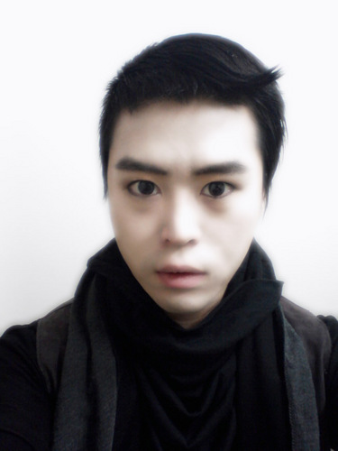 안녕하세요 신인가수 엔틱의 JOJO 라고 합니다.  
지금 열심히 음반 준비중입니다.
잘부탁드립니다.
정말 노래하는 가수가 되겠습니다.