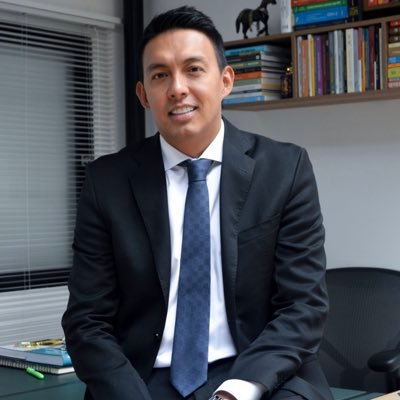 DEFENSOR - Magister Derecho Penal - Especialista Contratación Estatal