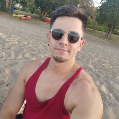 Dlignay's profile picture. Ingeniero Informático
Bailador 
Profe de Salsa y Bachata
Runner (Trail )