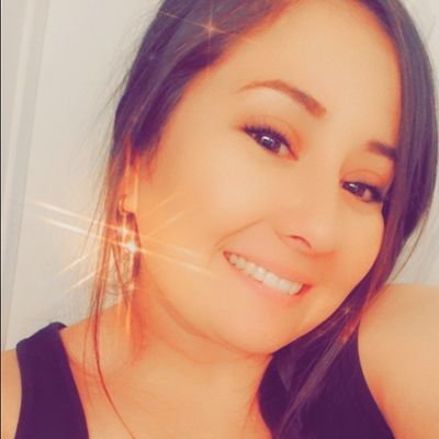 desi_reeeee's profile picture. 