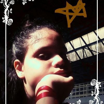 SextouJ's profile picture. olá, meu nome e Júlia
minha cor favorita e roxo
sou capricorniana
gosto de gatos e
adoro comer