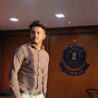 भारत सरकार में सेवारत गौरवान्वित भागलपुरी बुनकर। सभी ट्वीट्स और रीट्वीट्स व्यक्तिगत विचार प्रकट करने का माध्यम मात्र और कुछ भी नहीं।शेयर बाजार में रूचि रखता हूं