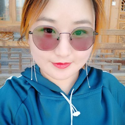 FengUlrica's profile picture. 13 years consumer electronics manufacturer.High-quality wireless chargers,USB flash drives, power banks and Bluetooth speakers.2-3 new models come out per month